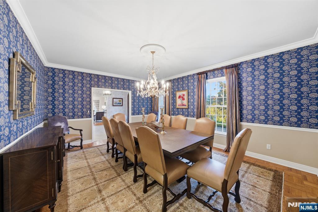 Tenafly, New Jersey, 07670, United States, 6 Bedrooms Bedrooms, ,4 BathroomsBathrooms,Residential,Pending,2007021