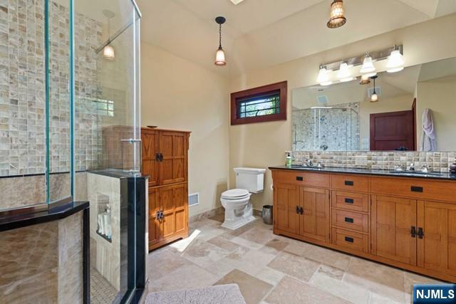 Mahwah, New Jersey, 07430, United States, 4 Bedrooms Bedrooms, ,4 BathroomsBathrooms,Residential,Pending,1993641