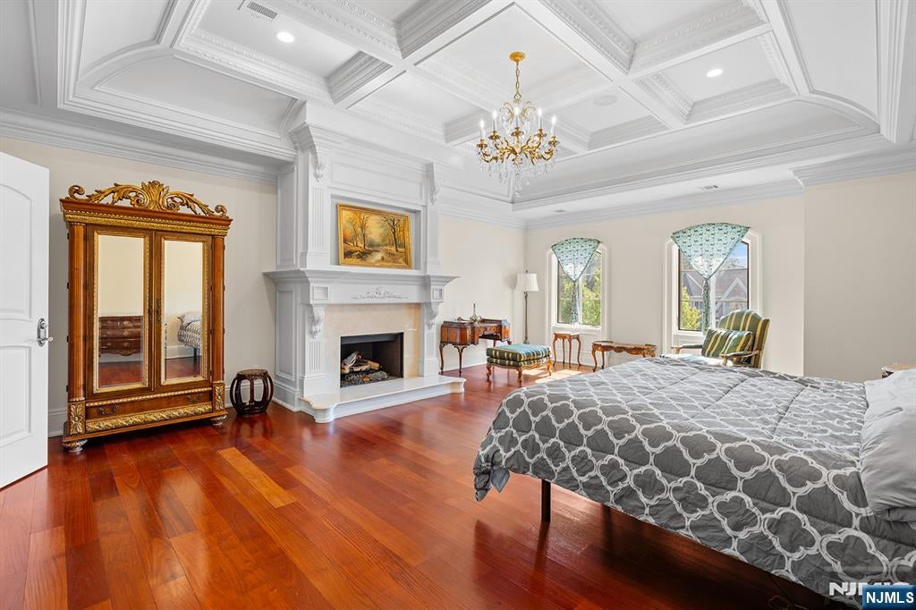 Upper Saddle River, New Jersey, 07458, United States, 6 Bedrooms Bedrooms, ,7 BathroomsBathrooms,Residential,Active,2045761