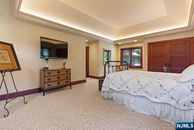 Mahwah, New Jersey, 07430, United States, 4 Bedrooms Bedrooms, ,4 BathroomsBathrooms,Residential,Pending,1993641