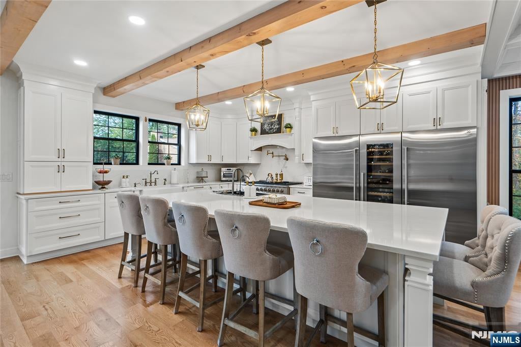 Roseland, New Jersey, 07068, United States, 4 Bedrooms Bedrooms, ,4 BathroomsBathrooms,Residential,Active,2045539