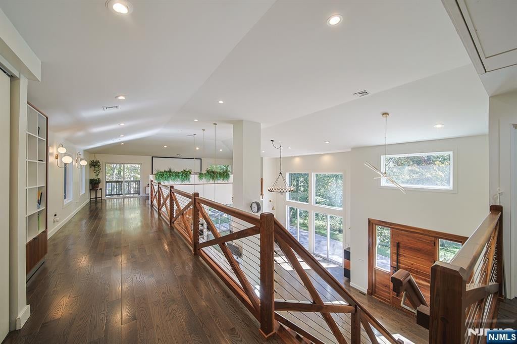 Warren, New Jersey, 07059, United States, 3 Bedrooms Bedrooms, ,5 BathroomsBathrooms,Residential,Active,1965824