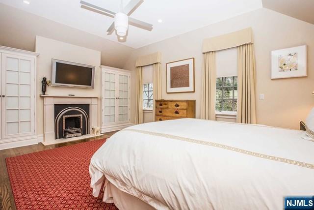 Tenafly, New Jersey, 07670, United States, 4 Bedrooms Bedrooms, ,4 BathroomsBathrooms,Residential,Active,2010150