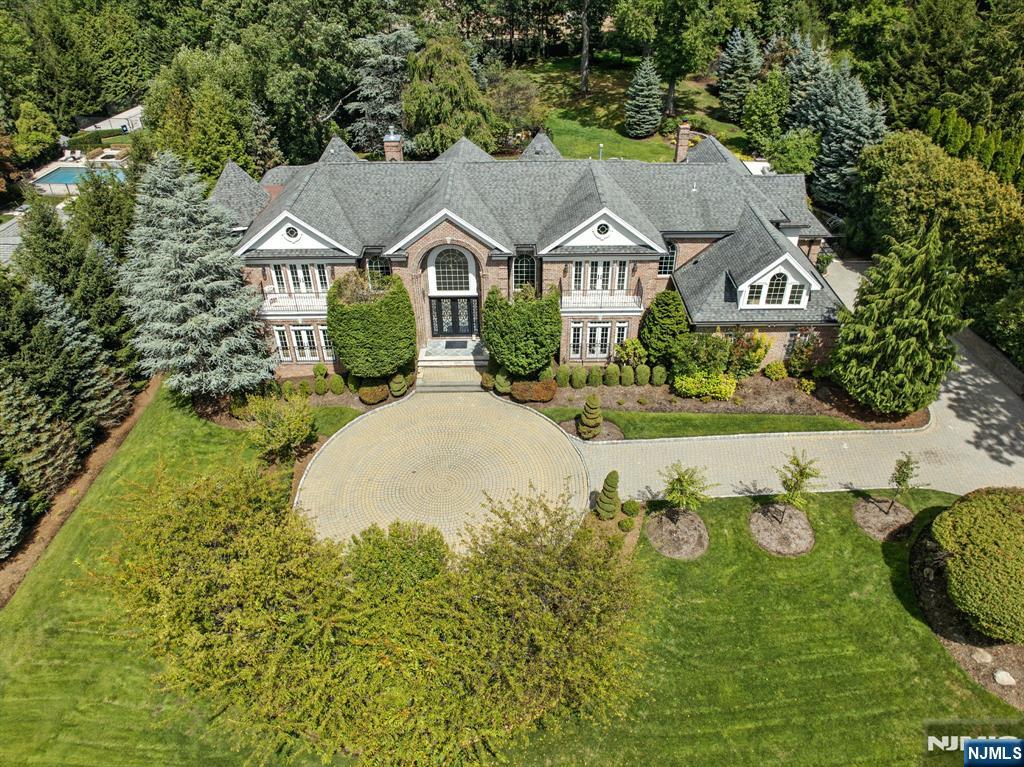Tenafly, New Jersey, 07670, United States, 6 Bedrooms Bedrooms, ,7 BathroomsBathrooms,Residential,Active,1927680
