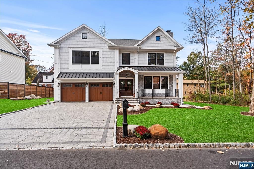 Roseland, New Jersey, 07068, United States, 4 Bedrooms Bedrooms, ,4 BathroomsBathrooms,Residential,Active,2045539