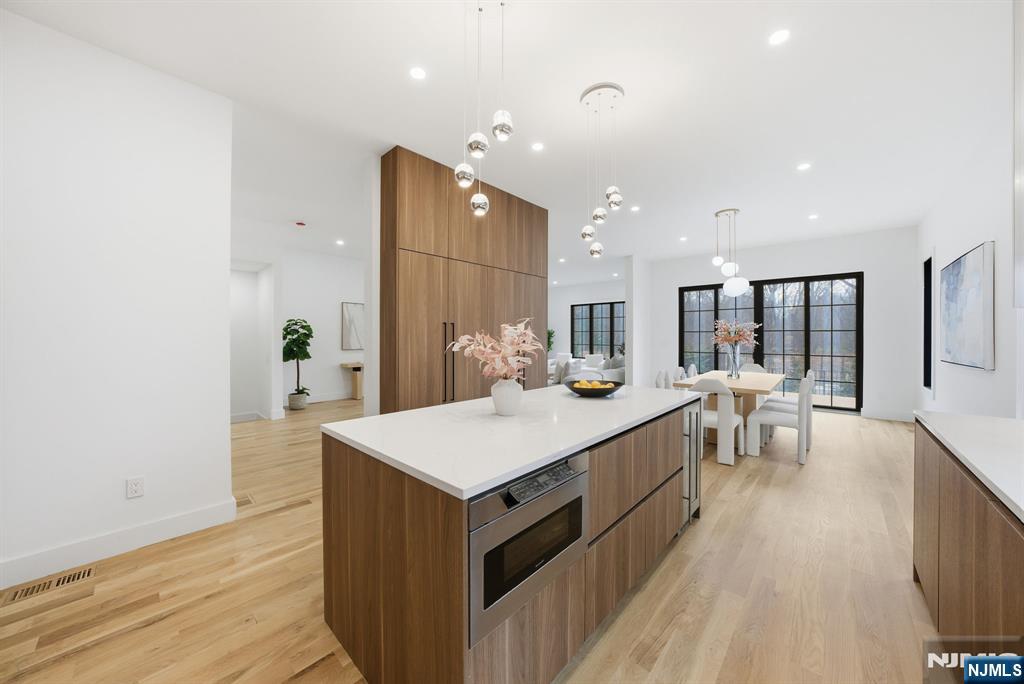 Demarest, New Jersey, 07627, United States, 4 Bedrooms Bedrooms, ,5 BathroomsBathrooms,Residential,Active,2008297