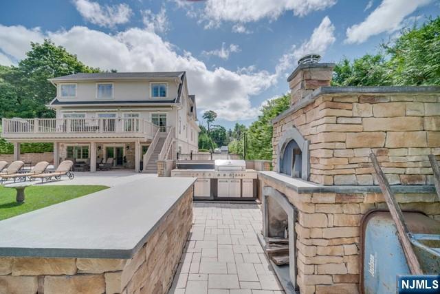 North Caldwell, New Jersey, 07006, United States, 3 Bedrooms Bedrooms, ,4 BathroomsBathrooms,Residential,Active,2008294