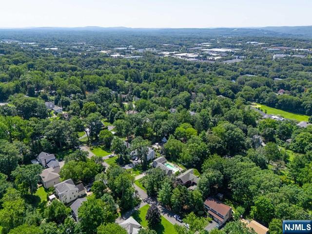 Mahwah, New Jersey, 07430, United States, 4 Bedrooms Bedrooms, ,4 BathroomsBathrooms,Residential,Pending,1993641
