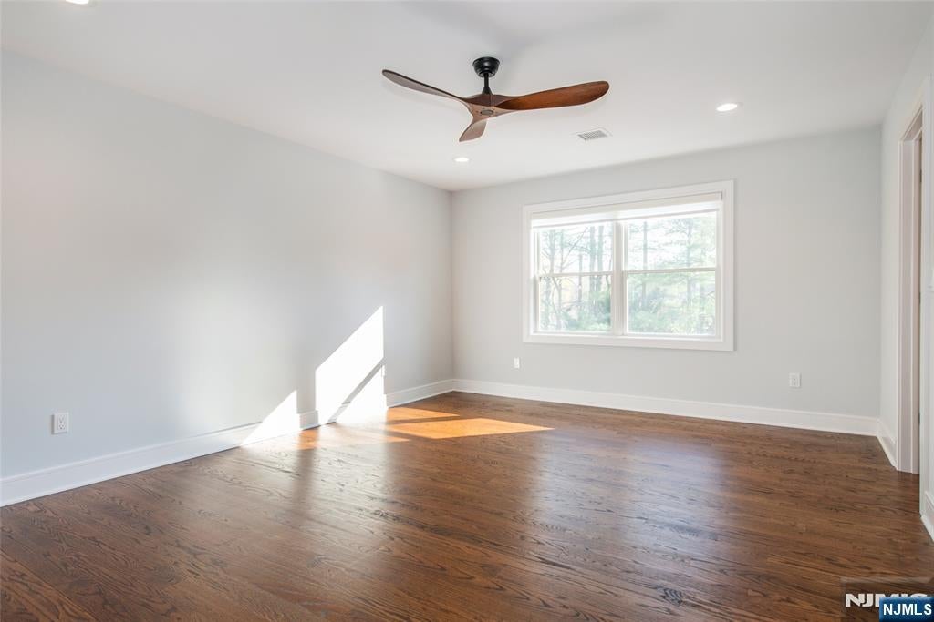 Demarest, New Jersey, 07627, United States, 5 Bedrooms Bedrooms, ,7 BathroomsBathrooms,Residential,Active,2037533