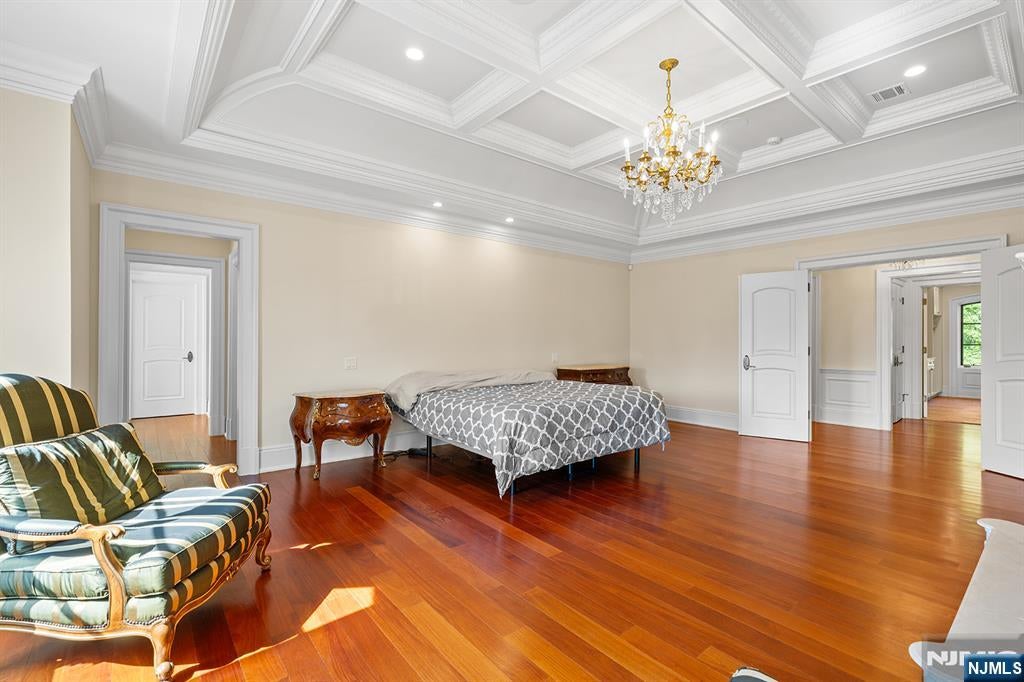 Upper Saddle River, New Jersey, 07458, United States, 6 Bedrooms Bedrooms, ,7 BathroomsBathrooms,Residential,Active,2045761