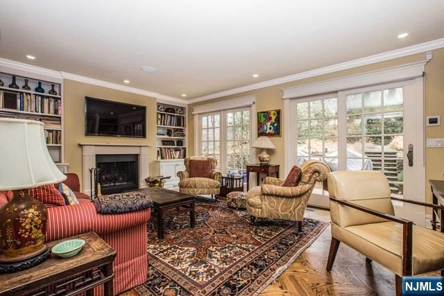 Tenafly, New Jersey, 07670, United States, 4 Bedrooms Bedrooms, ,4 BathroomsBathrooms,Residential,Active,2010150