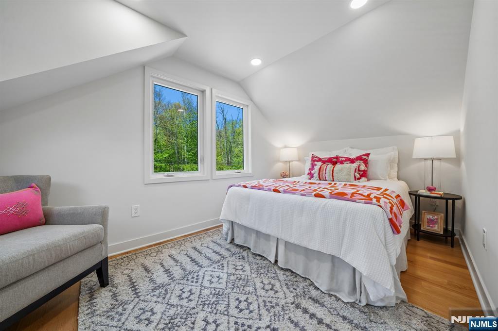 Millburn, New Jersey, 07078, United States, 5 Bedrooms Bedrooms, ,4 BathroomsBathrooms,Residential,Active,2044164