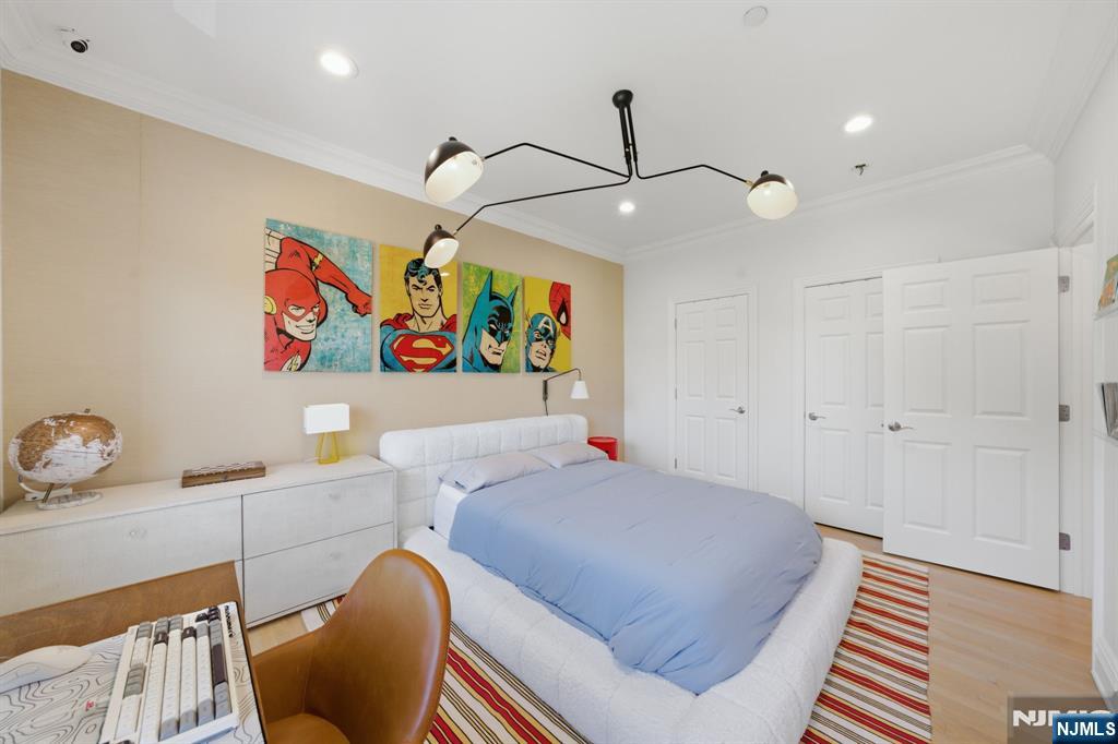 Tenafly, New Jersey, 07670, United States, 4 Bedrooms Bedrooms, ,5 BathroomsBathrooms,Residential,Active,2045606