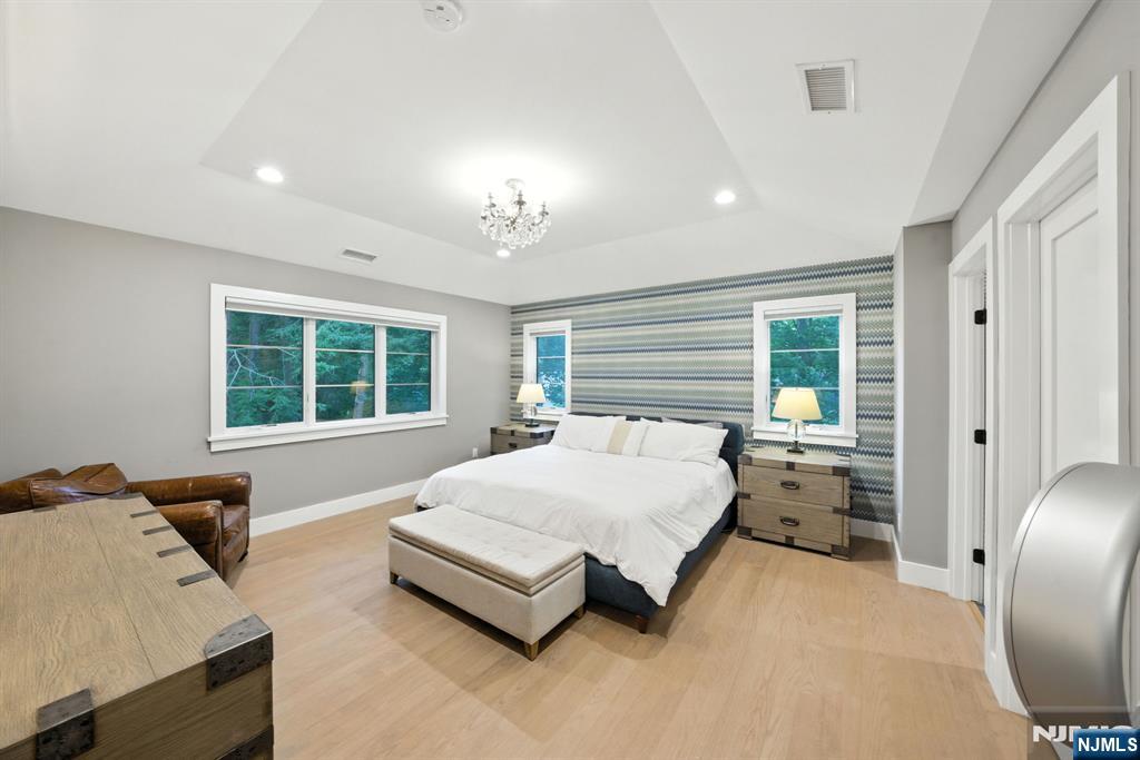 Cresskill, New Jersey, 07626, United States, 5 Bedrooms Bedrooms, ,5 BathroomsBathrooms,Residential,Active,1929433