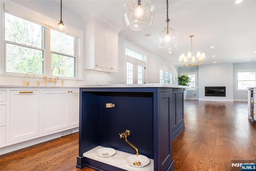 Demarest, New Jersey, 07627, United States, 5 Bedrooms Bedrooms, ,7 BathroomsBathrooms,Residential,Active,2037533