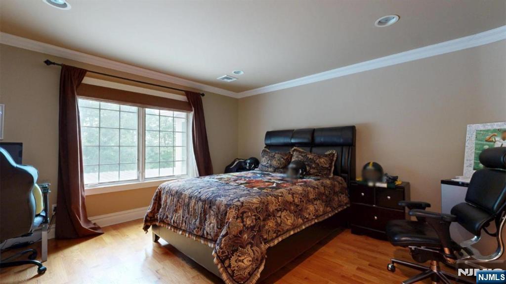 West Orange, New Jersey, 07052, United States, 5 Bedrooms Bedrooms, ,5 BathroomsBathrooms,Residential,Active,1905470