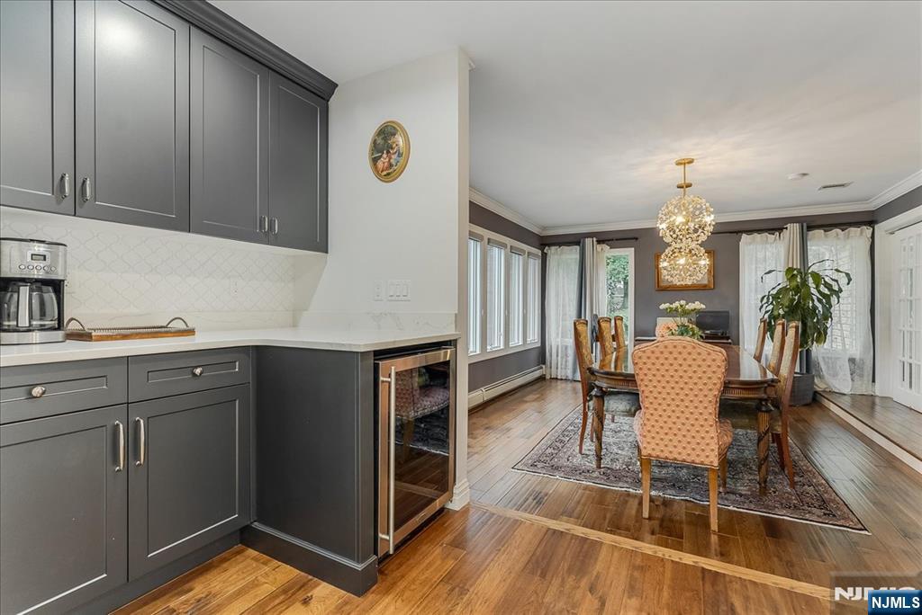 Upper Saddle River, New Jersey, 07458, United States, 4 Bedrooms Bedrooms, ,5 BathroomsBathrooms,Residential,Active,1964462