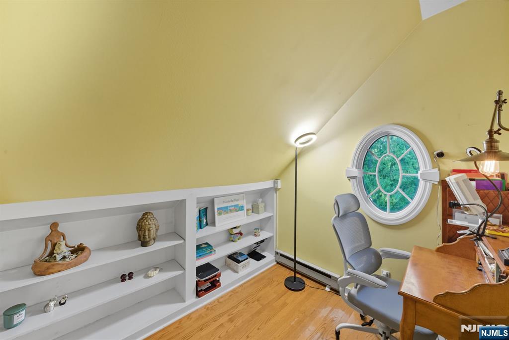 Tenafly, New Jersey, 07670, United States, 6 Bedrooms Bedrooms, ,4 BathroomsBathrooms,Residential,Active,1945075