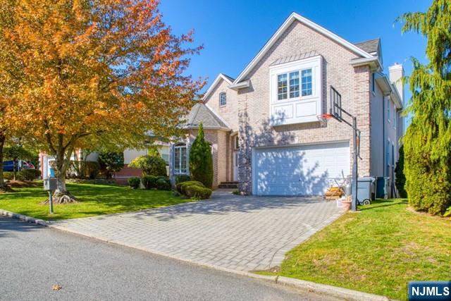 Englewood Cliffs, New Jersey, 07632, United States, 5 Bedrooms Bedrooms, ,5 BathroomsBathrooms,Residential,Active,2051981