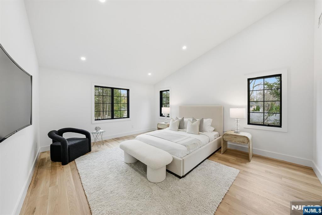 Demarest, New Jersey, 07627, United States, 4 Bedrooms Bedrooms, ,5 BathroomsBathrooms,Residential,Active,2008353