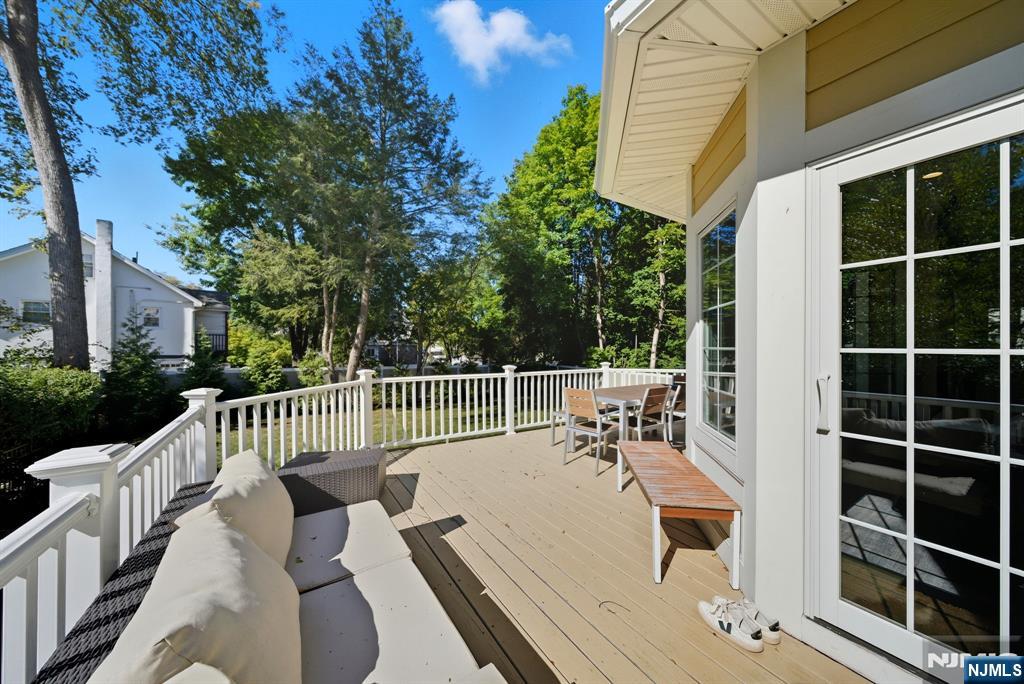 Tenafly, New Jersey, 07670, United States, 5 Bedrooms Bedrooms, ,5 BathroomsBathrooms,Residential,Active,1963283