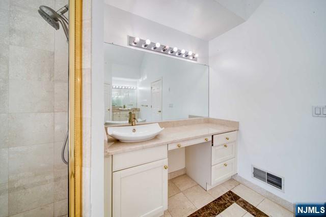 Englewood Cliffs, New Jersey, 07632, United States, 5 Bedrooms Bedrooms, ,5 BathroomsBathrooms,Residential,Active,2051981
