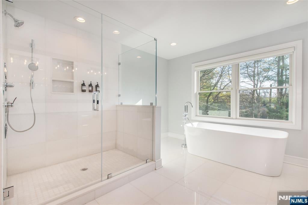 Demarest, New Jersey, 07627, United States, 5 Bedrooms Bedrooms, ,7 BathroomsBathrooms,Residential,Active,2037533