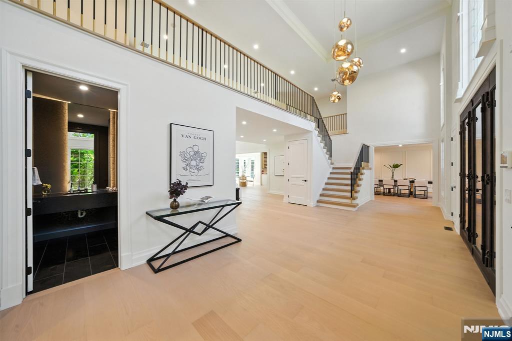 Tenafly, New Jersey, 07670, United States, 6 Bedrooms Bedrooms, ,7 BathroomsBathrooms,Residential,Active,1927680