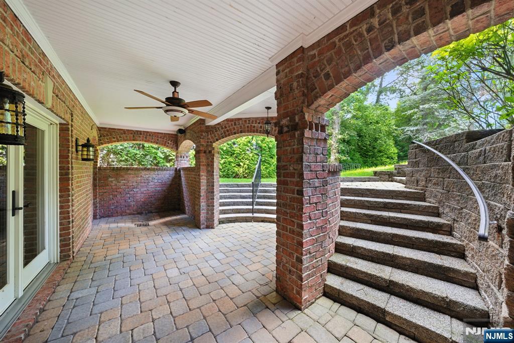 Tenafly, New Jersey, 07670, United States, 6 Bedrooms Bedrooms, ,7 BathroomsBathrooms,Residential,Active,1927680