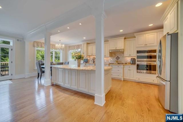 North Caldwell, New Jersey, 07006, United States, 3 Bedrooms Bedrooms, ,4 BathroomsBathrooms,Residential,Active,2008294