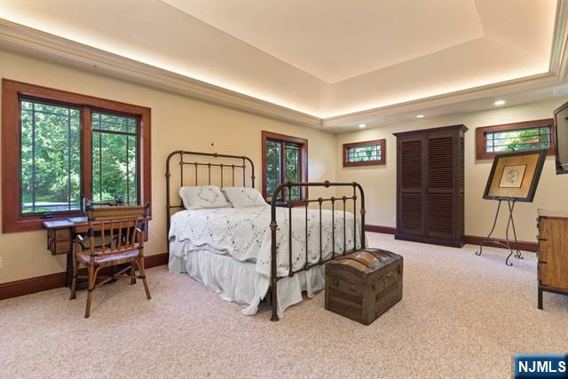 Mahwah, New Jersey, 07430, United States, 4 Bedrooms Bedrooms, ,4 BathroomsBathrooms,Residential,Pending,1993641