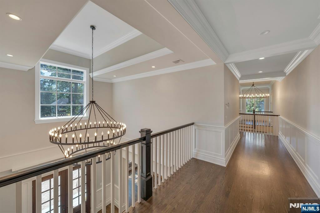 Upper Saddle River, New Jersey, 07458, United States, 5 Bedrooms Bedrooms, ,7 BathroomsBathrooms,Residential,Active,1945224