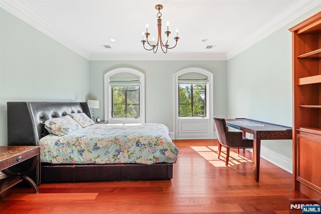 Upper Saddle River, New Jersey, 07458, United States, 6 Bedrooms Bedrooms, ,7 BathroomsBathrooms,Residential,Active,2045761