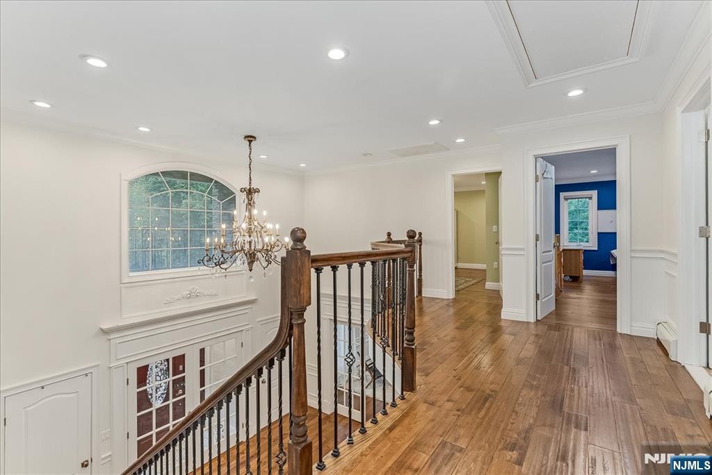 Upper Saddle River, New Jersey, 07458, United States, 4 Bedrooms Bedrooms, ,5 BathroomsBathrooms,Residential,Active,1964462