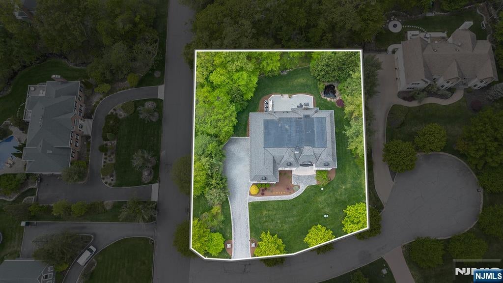 Upper Saddle River, New Jersey, 07458, United States, 6 Bedrooms Bedrooms, ,7 BathroomsBathrooms,Residential,Active,2045761