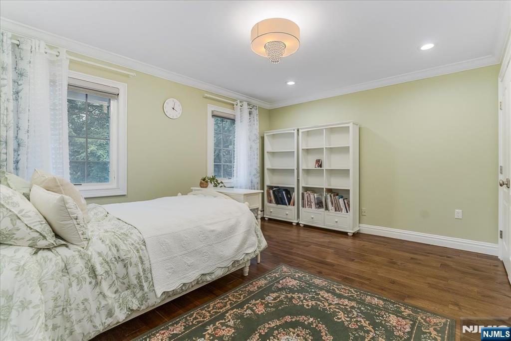 Upper Saddle River, New Jersey, 07458, United States, 4 Bedrooms Bedrooms, ,5 BathroomsBathrooms,Residential,Active,1964462