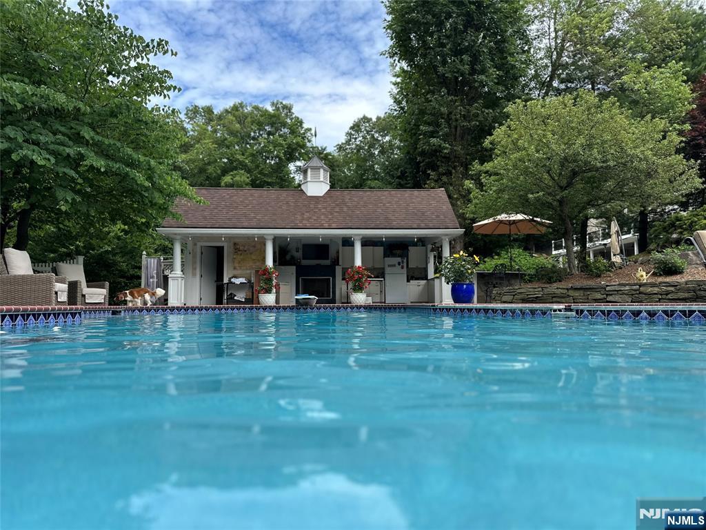 Oakland, New Jersey, 07436, United States, 5 Bedrooms Bedrooms, ,7 BathroomsBathrooms,Residential,Active,2007996