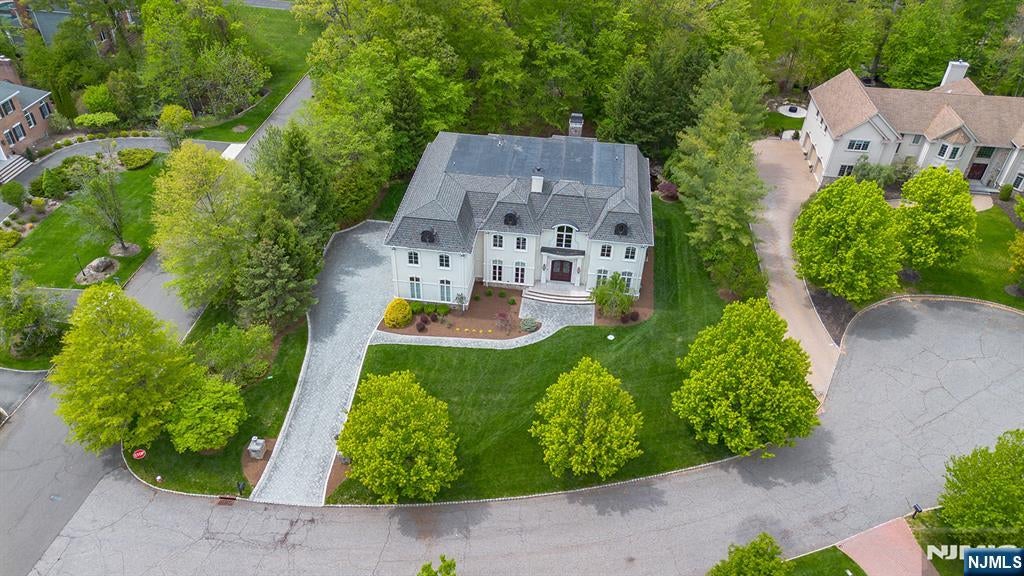 Upper Saddle River, New Jersey, 07458, United States, 6 Bedrooms Bedrooms, ,7 BathroomsBathrooms,Residential,Active,2045761