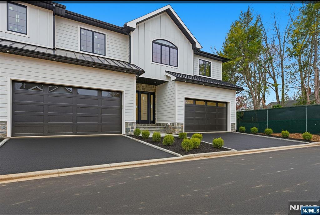 Demarest, New Jersey, 07627, United States, 4 Bedrooms Bedrooms, ,5 BathroomsBathrooms,Residential,Active,1997574