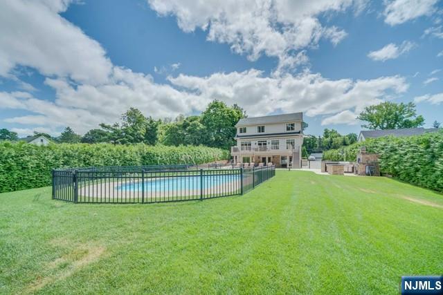 North Caldwell, New Jersey, 07006, United States, 3 Bedrooms Bedrooms, ,4 BathroomsBathrooms,Residential,Active,2008294