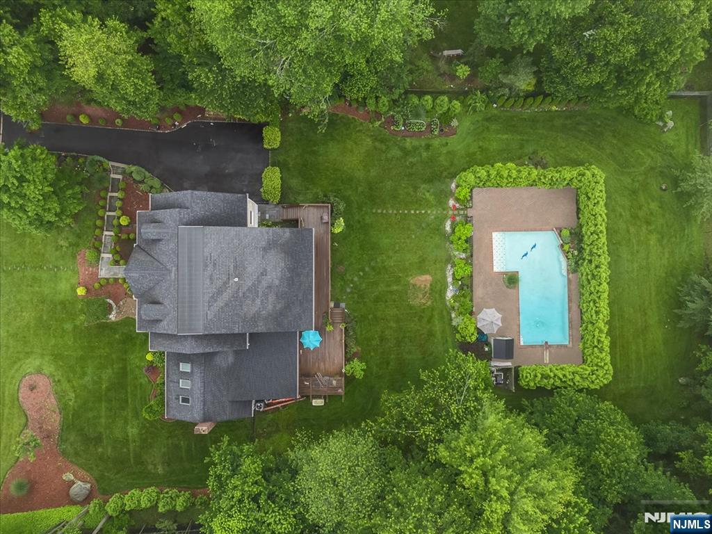 Upper Saddle River, New Jersey, 07458, United States, 4 Bedrooms Bedrooms, ,5 BathroomsBathrooms,Residential,Active,1964462