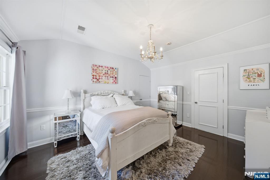 Tenafly, New Jersey, 07670, United States, 5 Bedrooms Bedrooms, ,5 BathroomsBathrooms,Residential,Active,1968424