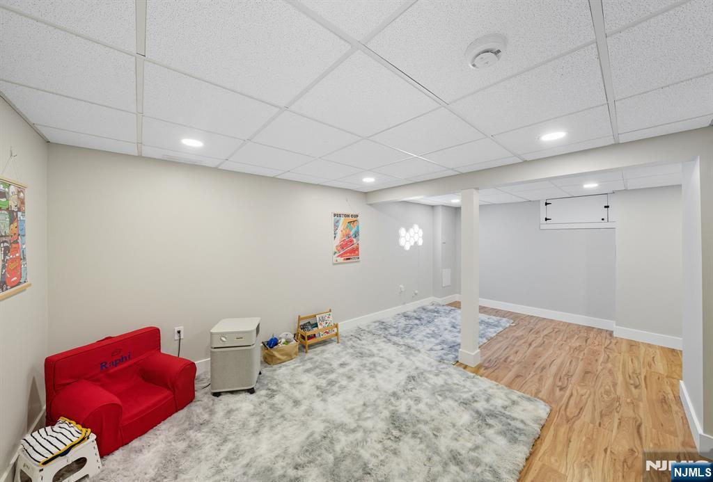 Tenafly, New Jersey, 07670, United States, 5 Bedrooms Bedrooms, ,4 BathroomsBathrooms,Residential,Active,1943831