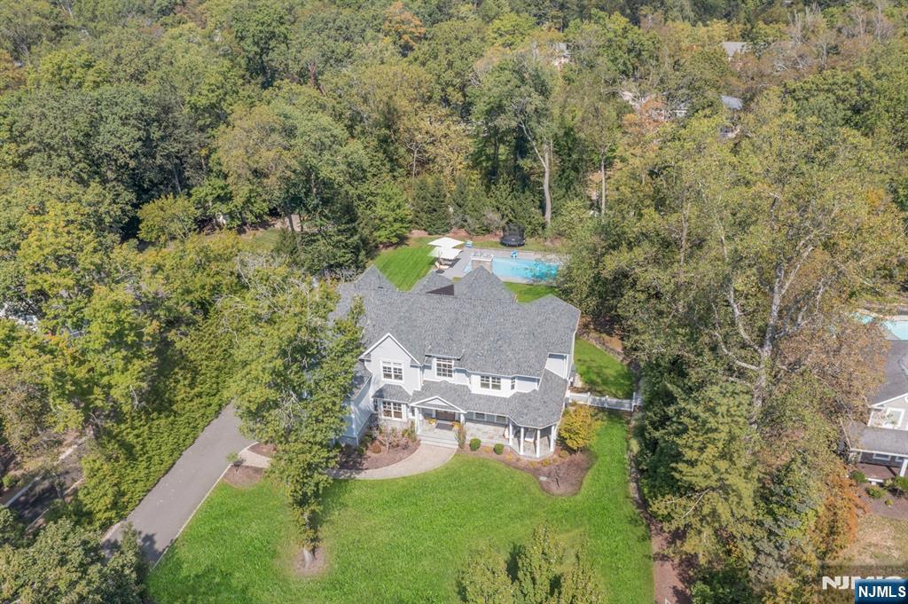 Upper Saddle River, New Jersey, 07458, United States, 5 Bedrooms Bedrooms, ,7 BathroomsBathrooms,Residential,Active,1945224
