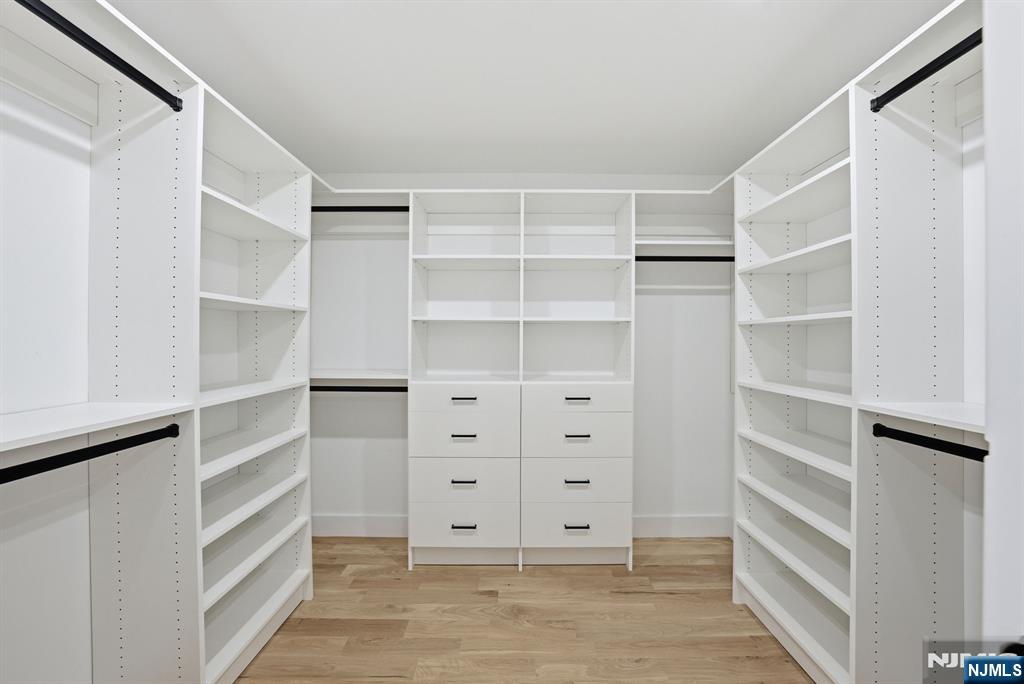 Demarest, New Jersey, 07627, United States, 4 Bedrooms Bedrooms, ,5 BathroomsBathrooms,Residential,Active,1997574