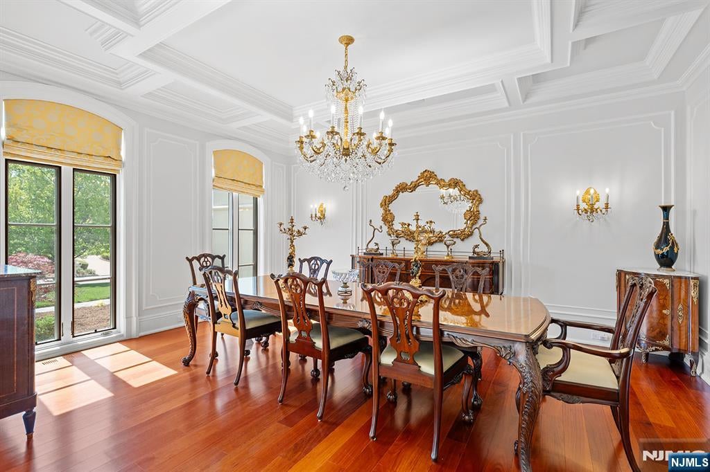 Upper Saddle River, New Jersey, 07458, United States, 6 Bedrooms Bedrooms, ,7 BathroomsBathrooms,Residential,Active,2045761