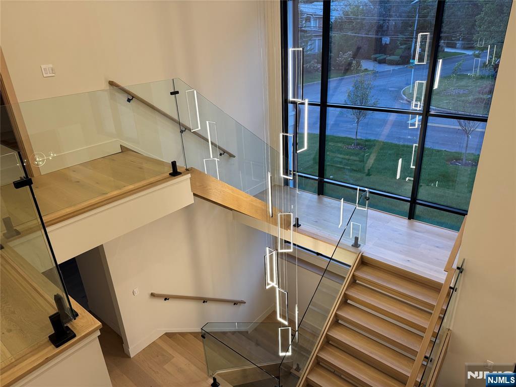 Englewood Cliffs, New Jersey, 07632, United States, 7 Bedrooms Bedrooms, ,8 BathroomsBathrooms,Residential,Active,1952040