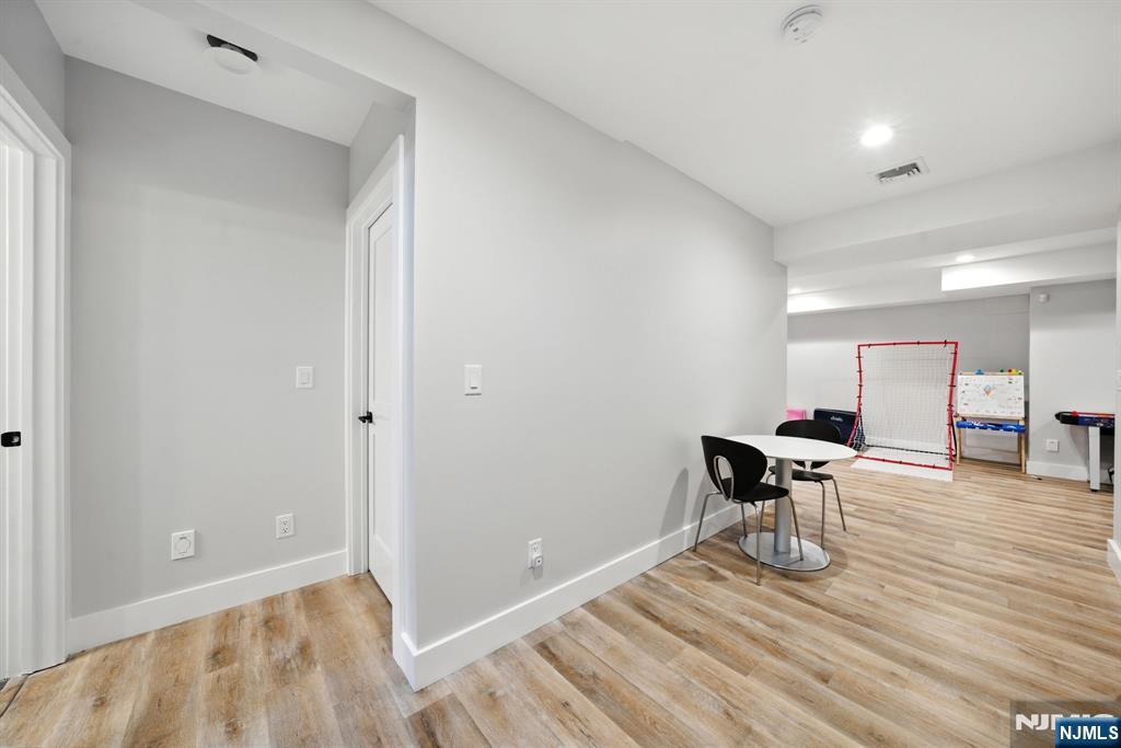 Cresskill, New Jersey, 07626, United States, 5 Bedrooms Bedrooms, ,5 BathroomsBathrooms,Residential,Active,1929433