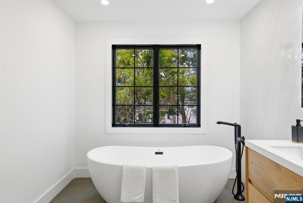 Demarest, New Jersey, 07627, United States, 4 Bedrooms Bedrooms, ,5 BathroomsBathrooms,Residential,Active,2008296