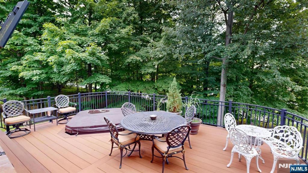 West Orange, New Jersey, 07052, United States, 5 Bedrooms Bedrooms, ,5 BathroomsBathrooms,Residential,Active,1905470